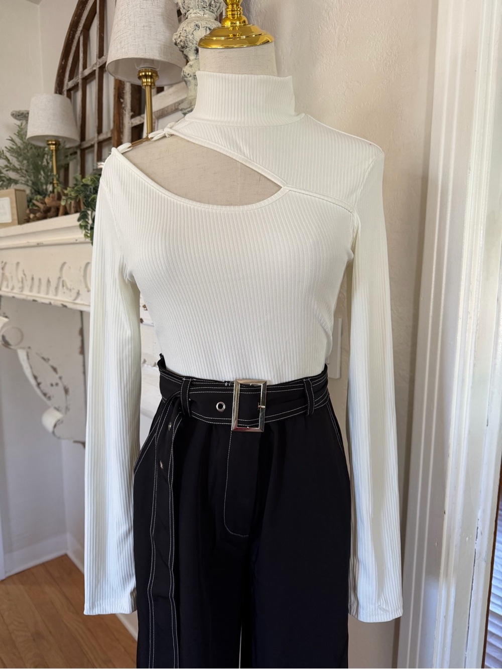 White Ribbed Long Sleeve Mock Neck Top w/Asymmetric Cutout w/Gold Tone Hardware